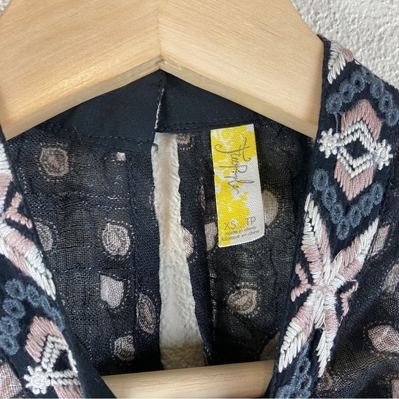 FREE PEOPLE Ride Easy Side Tie Embroidered Sheer Top Size XS - Picture 7 of 9
